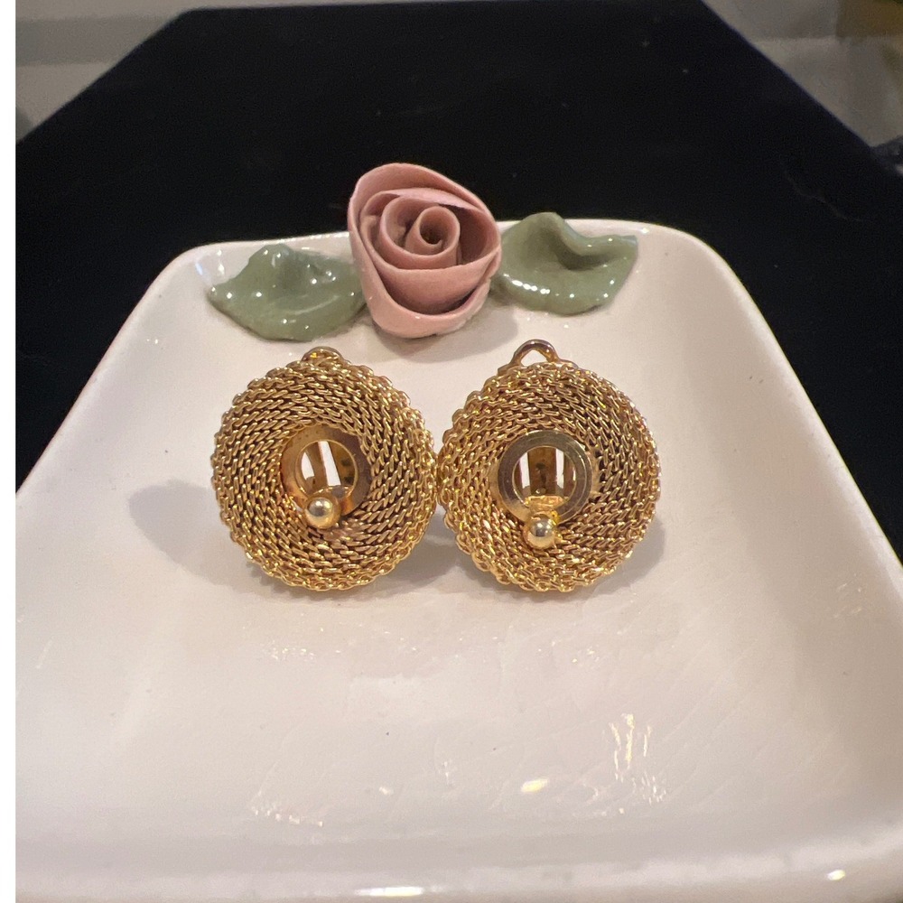 Vtg Gold Mesh Clip On Earrings Round Woven Donut Statement‎ Retro 80s 90s Glam
